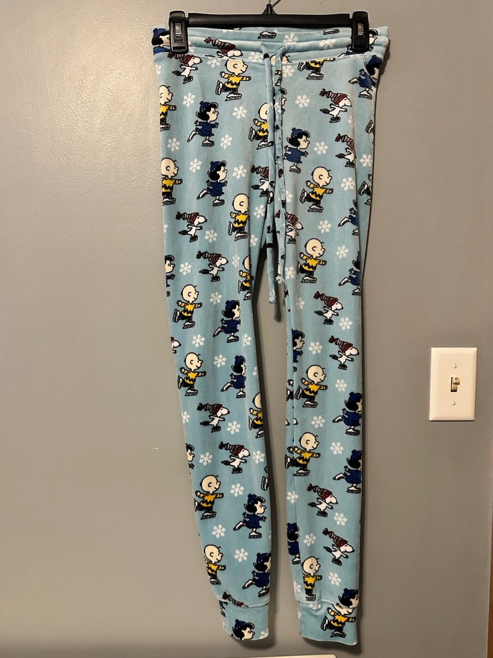 American Eagle Peanuts Super High Rise Plush PJ Leggings